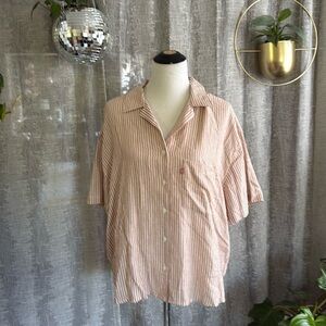 Levi’s stripped button up